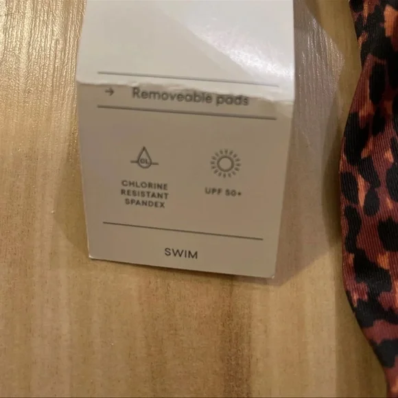 Swim top - Picture 3 of 3